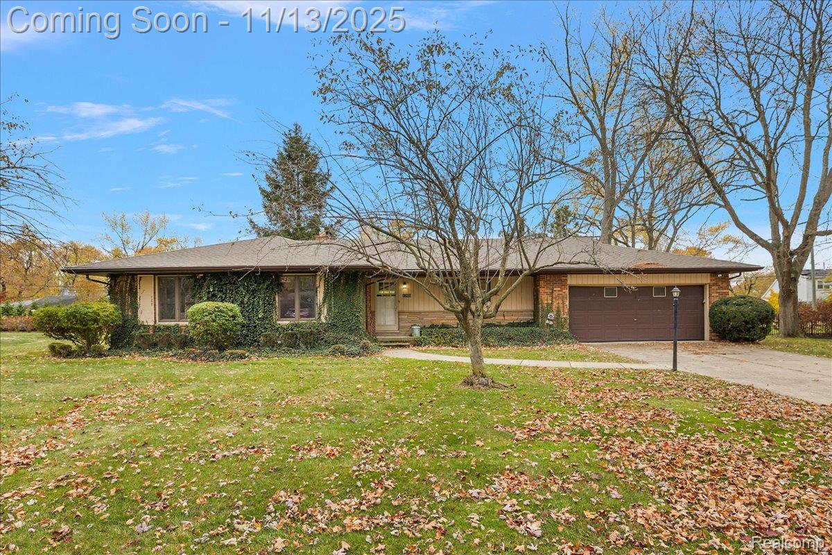 17455 Kinross Avenue