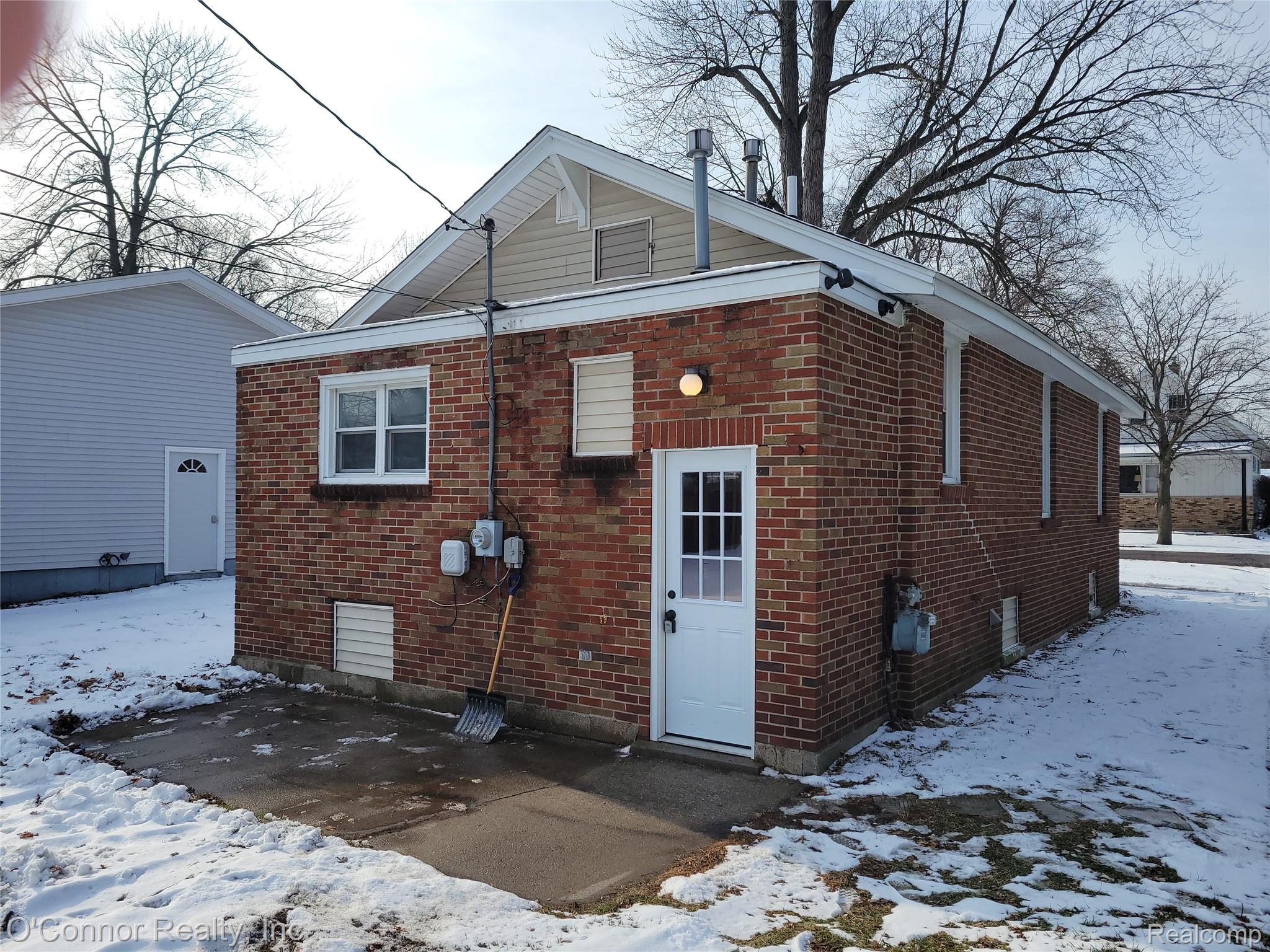 563 Saint Paul Street