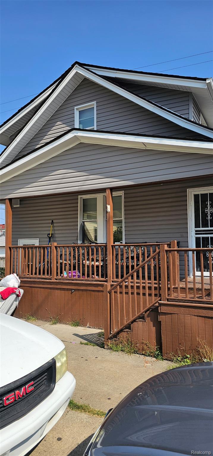 99 E Great Lakes Street