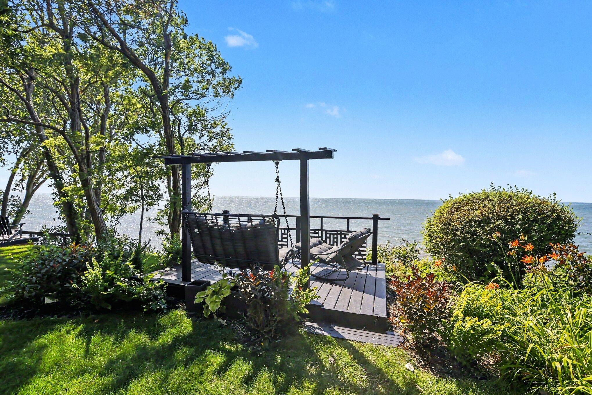 2390 Sycamore Path