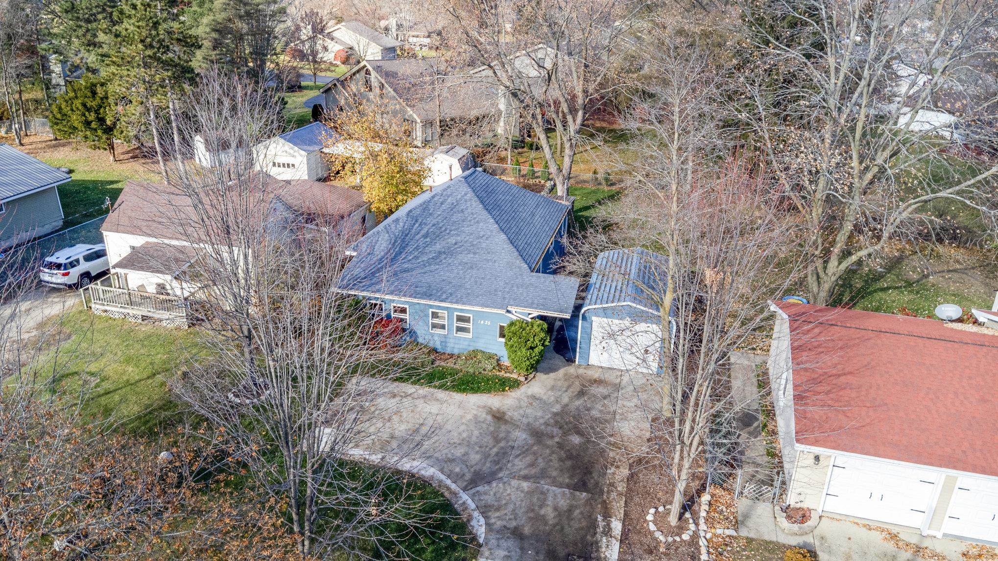 1435 E Broadway Street