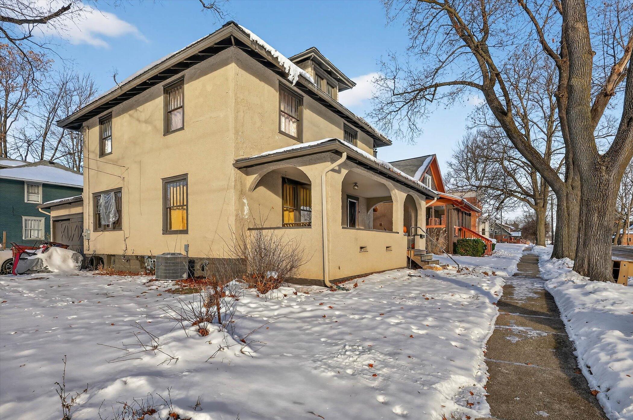 510 S Clinton Street