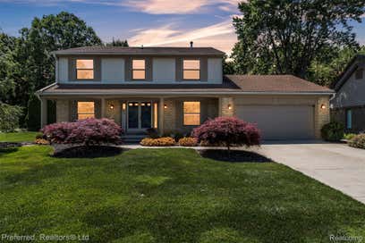 20155 Wayne Road Livonia City MI 48152