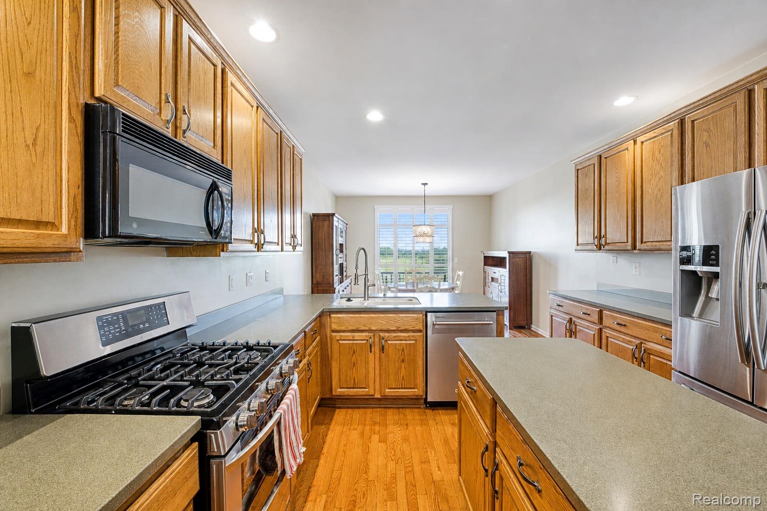 37610 Newburgh Park Circle