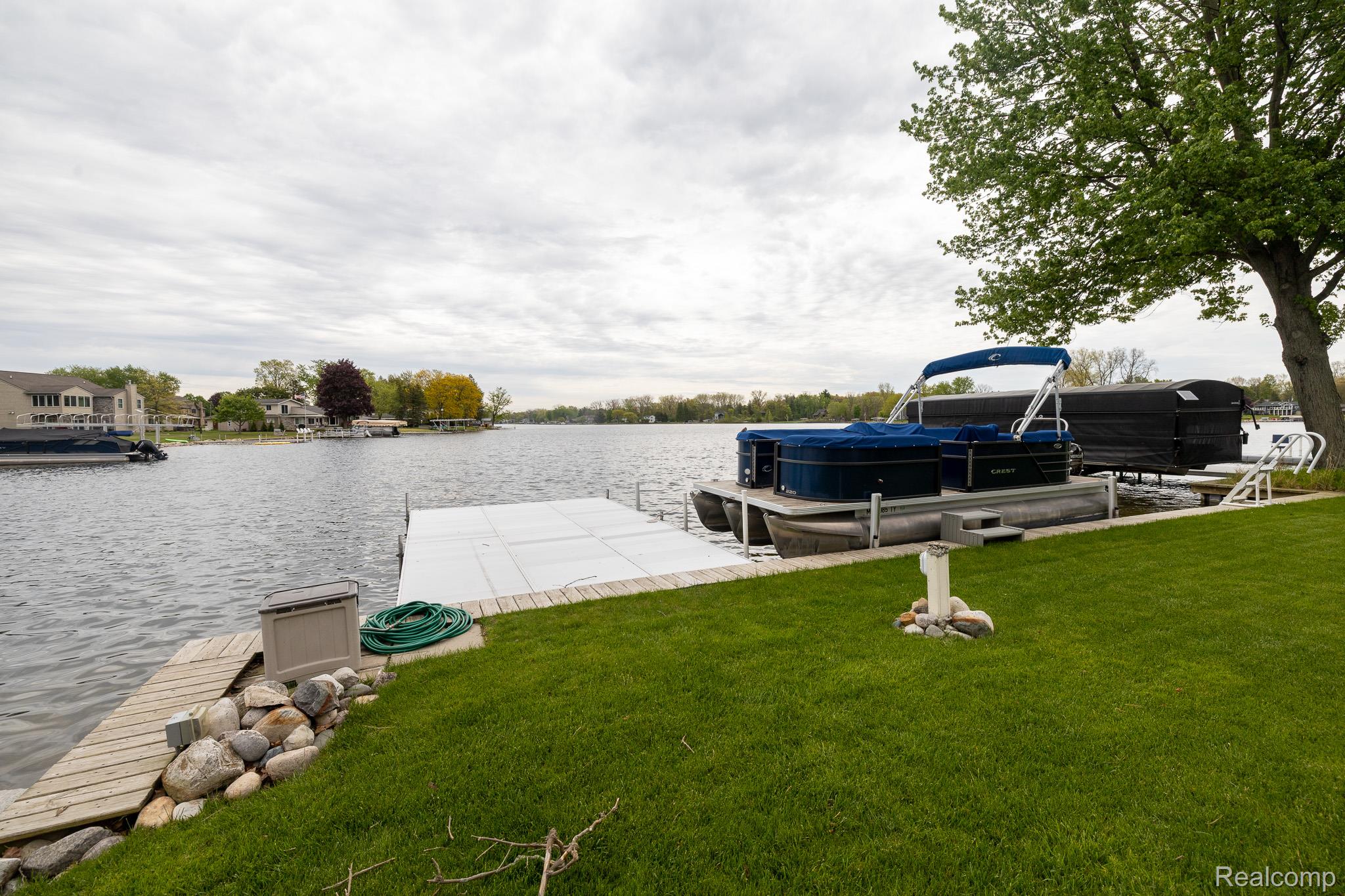 625 Island Drive