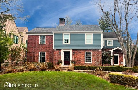 Photo of 1253 Lake Park Drive, Birmingham City, MI 48009 (MLS # 20261023081)