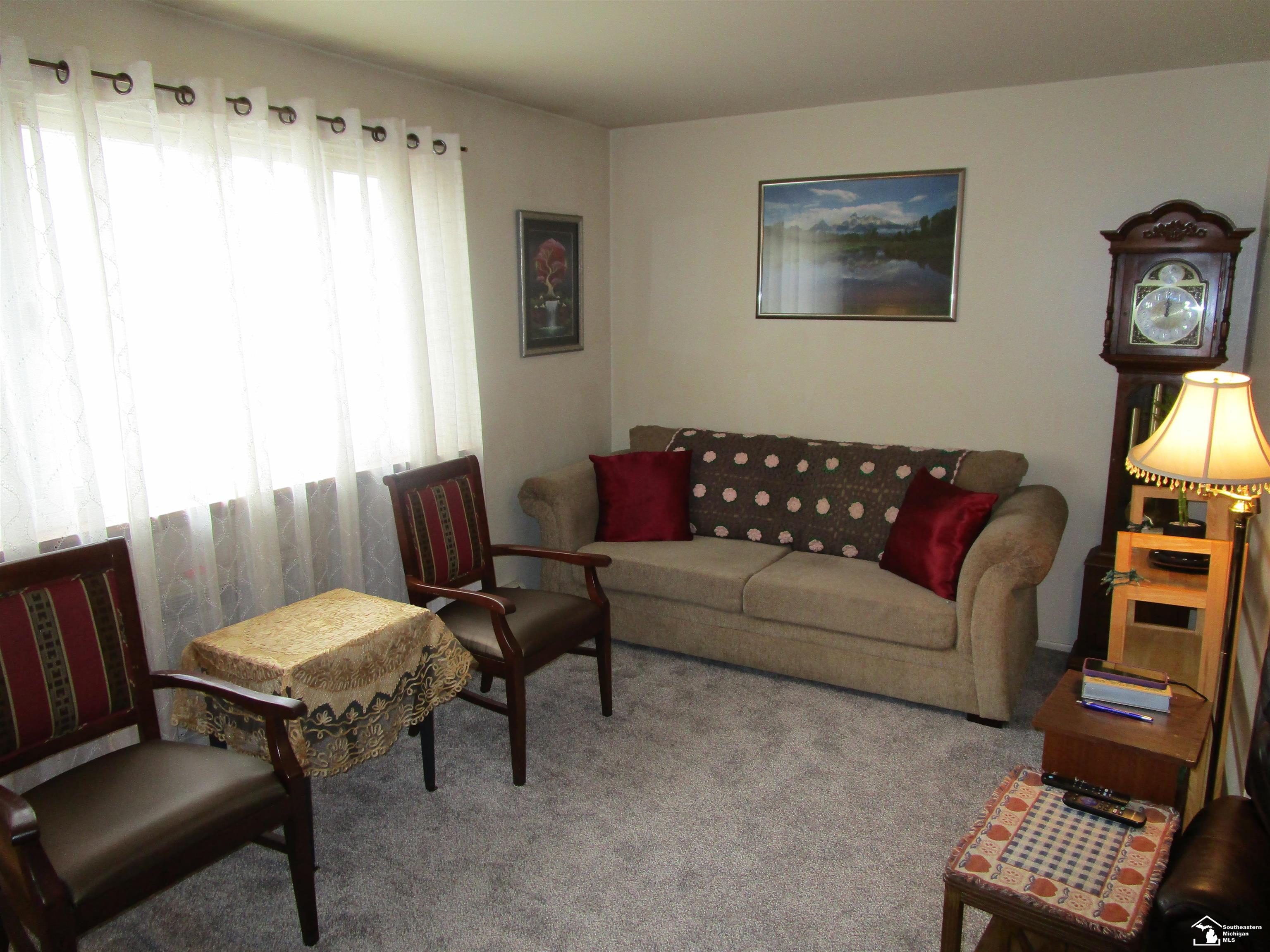 31831 Grand River Avenue