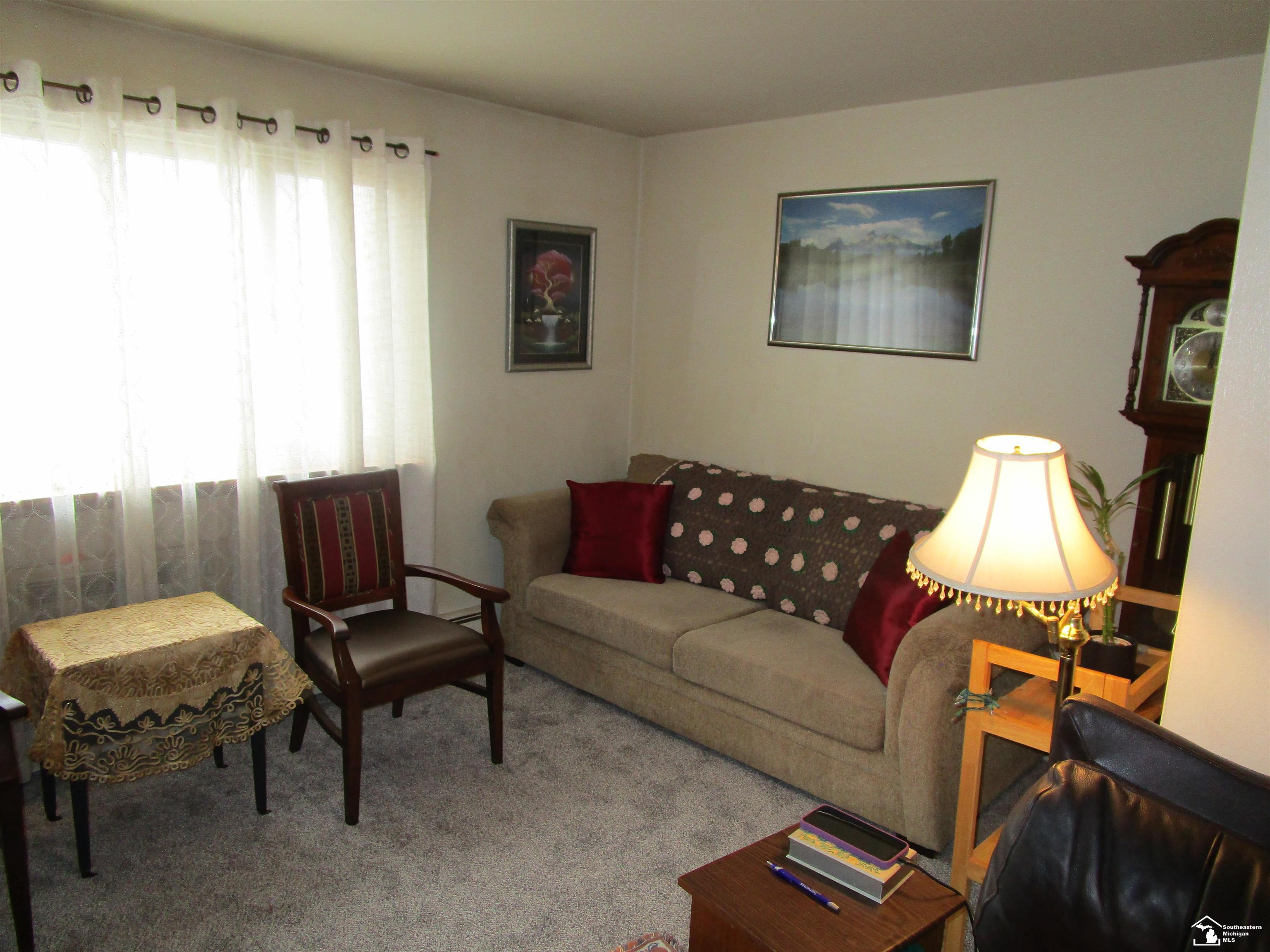 31831 Grand River Avenue