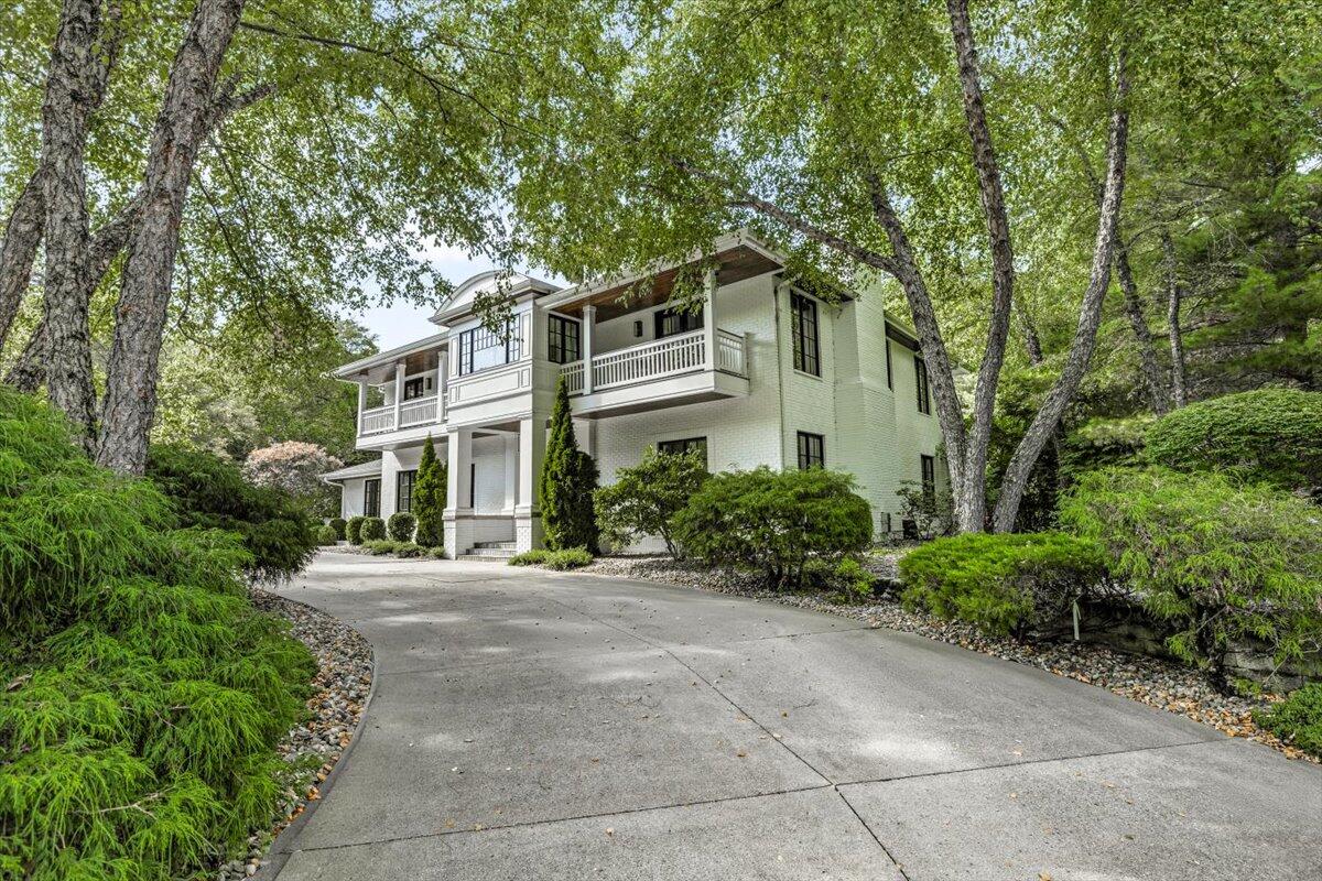 50111 Deer Park Drive