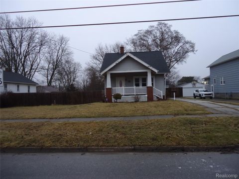 2274 N Carolina Street Saginaw City MI 48602