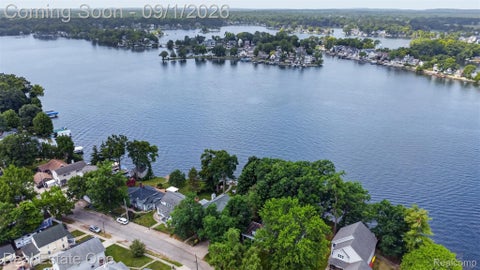 Tiny photo for 109 N Andrews Street, Lake Orion Village, MI 48362 (MLS # 20261067526)