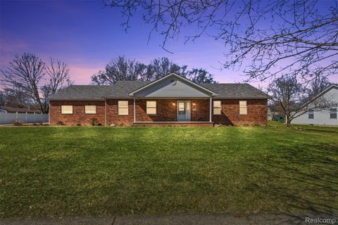 2363 Willowdale Drive Burton City MI 48509