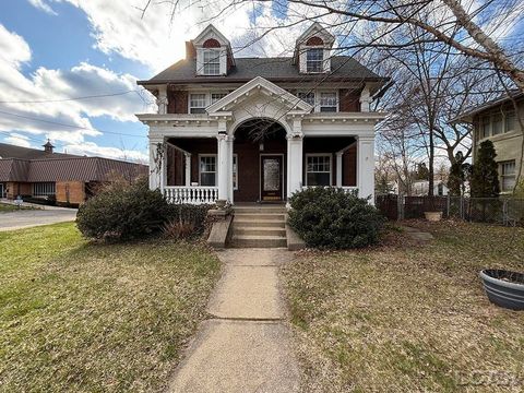 1504 Greenwood Avenue Jackson City Jackson MI 49203