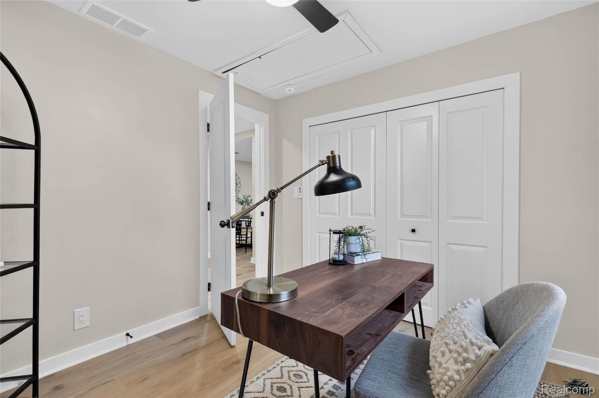 404 Laprairie Street