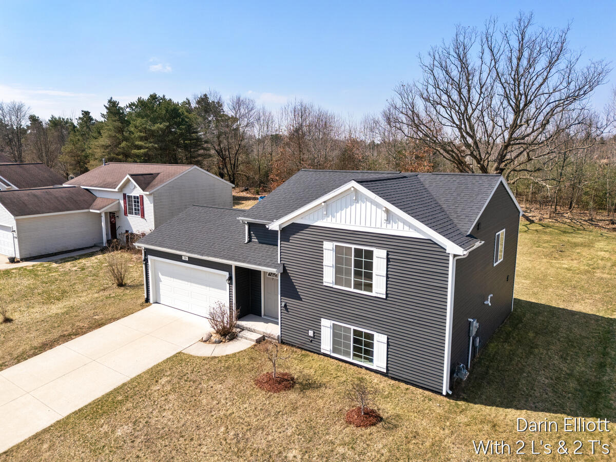 749 Pine Ridge Drive