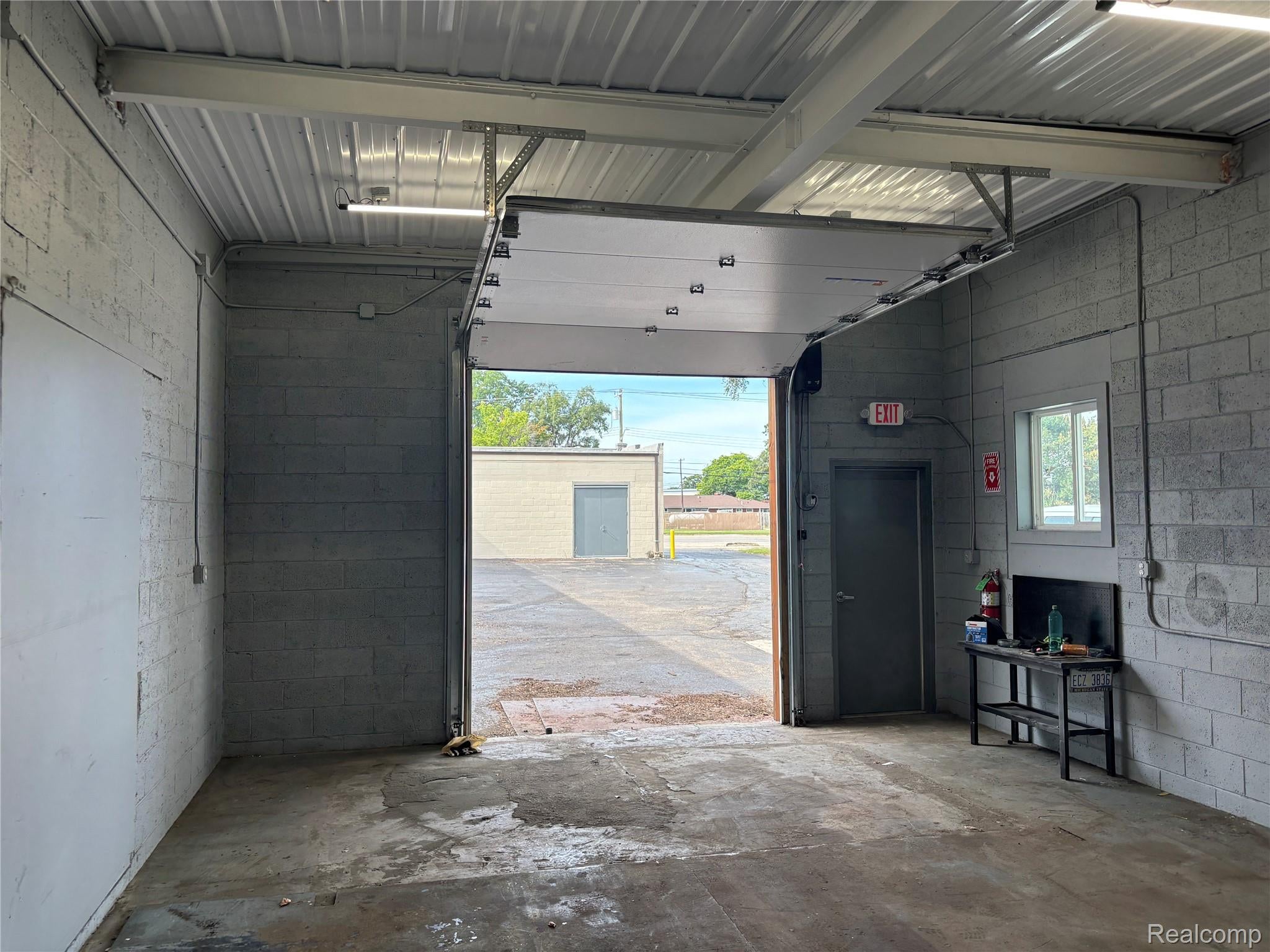 5454 Dixie Hwy 104