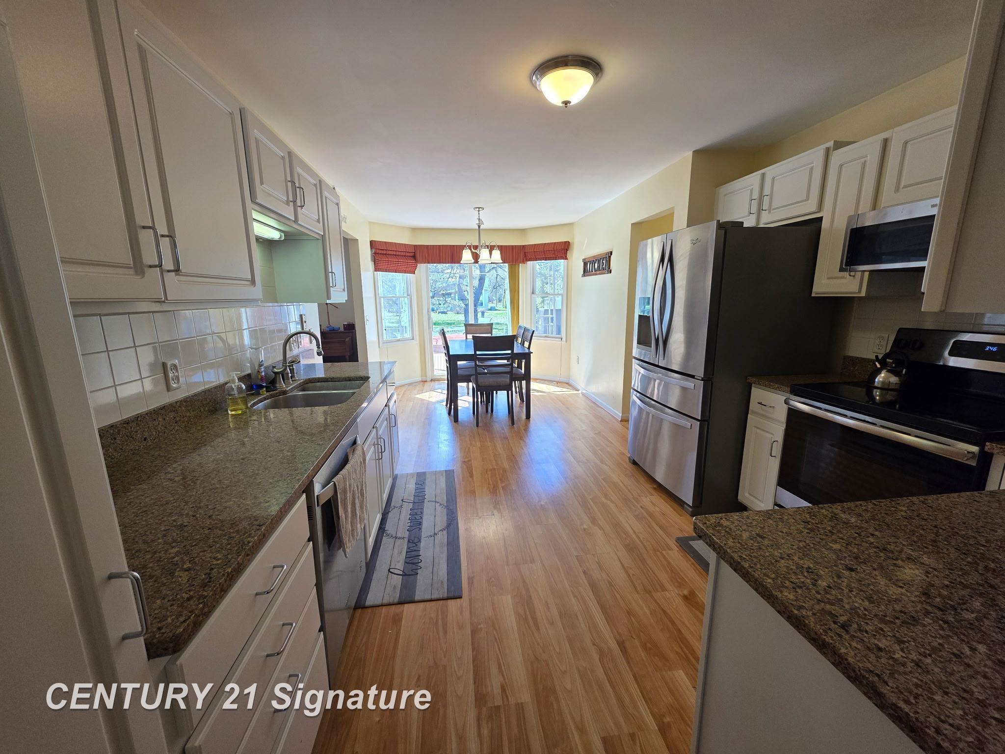 3147 Setting Sun Boulevard