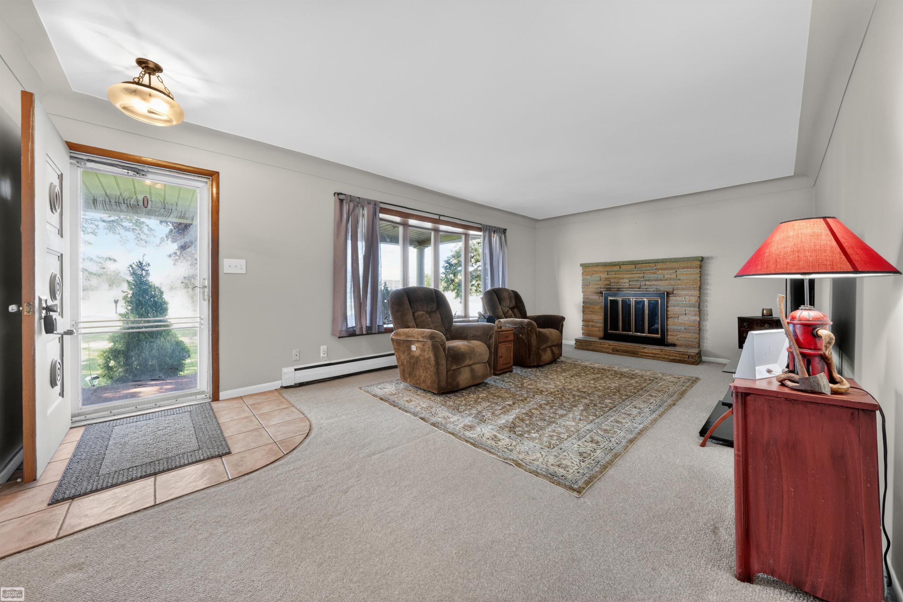6488 Saint Clair Highway