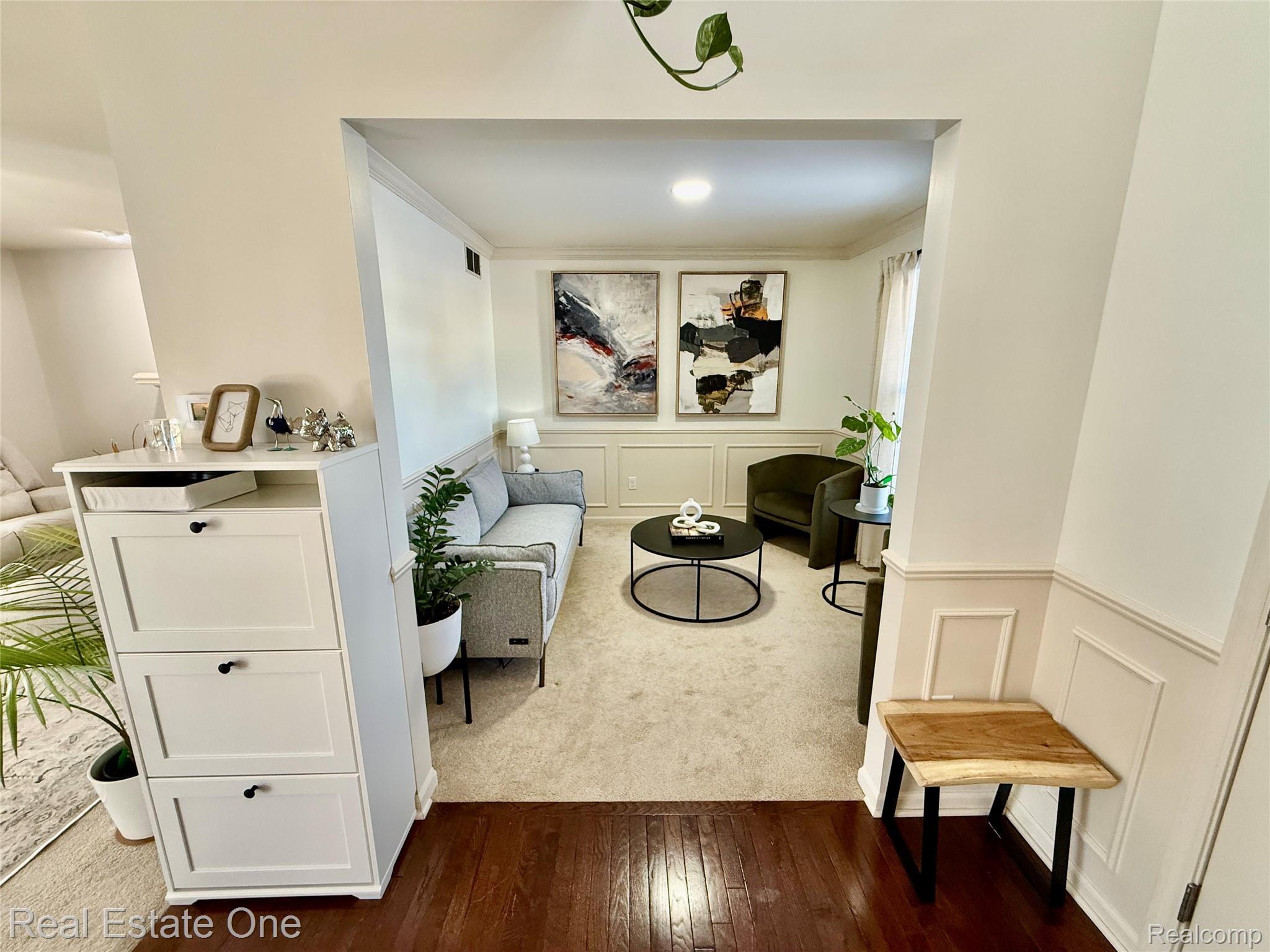 4112 Peach Tree Lane