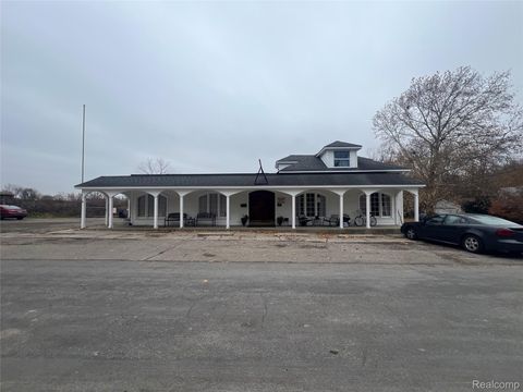 323 Jefferson Street Lapeer City MI 48446