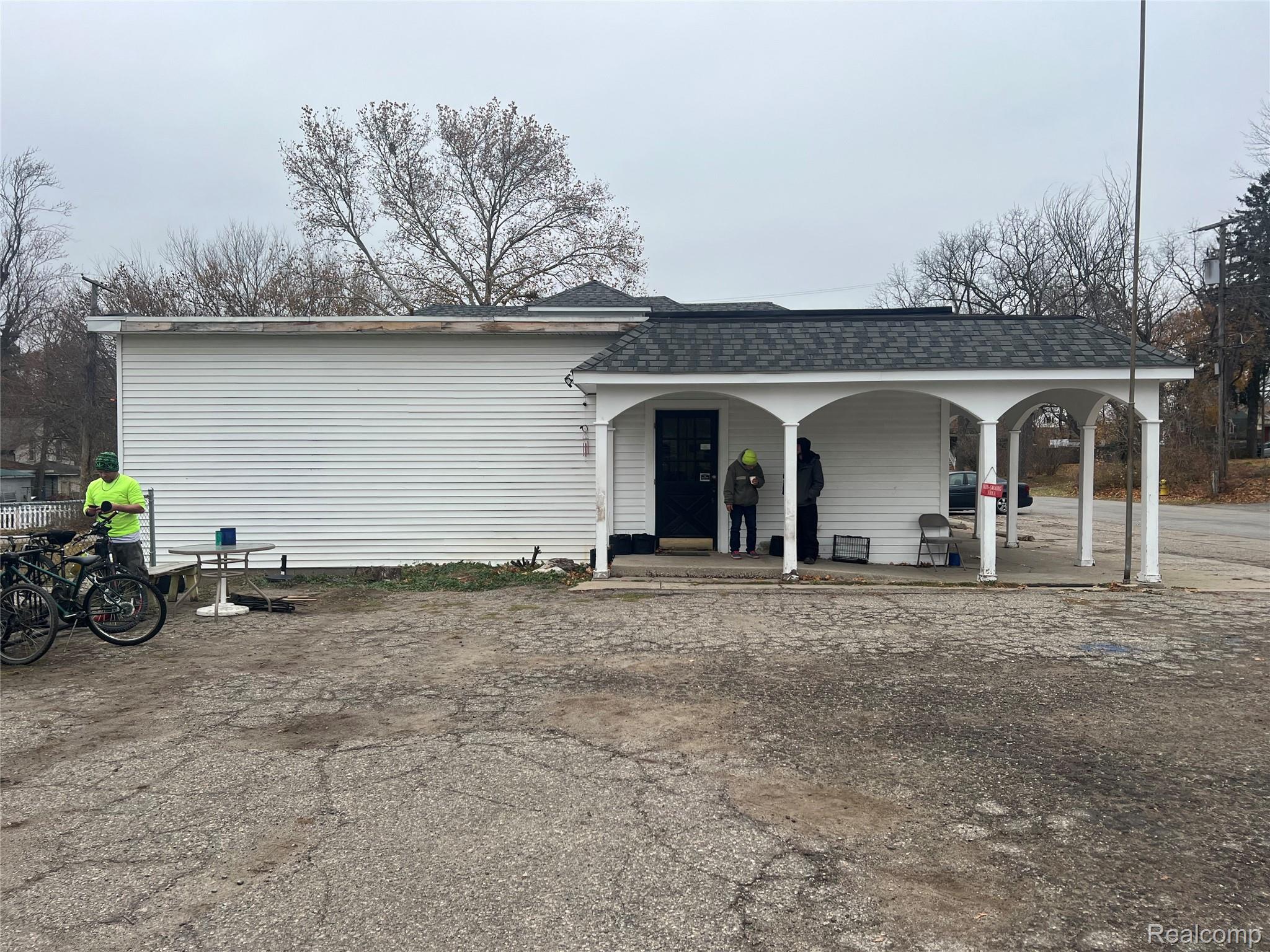 323 Jefferson Street