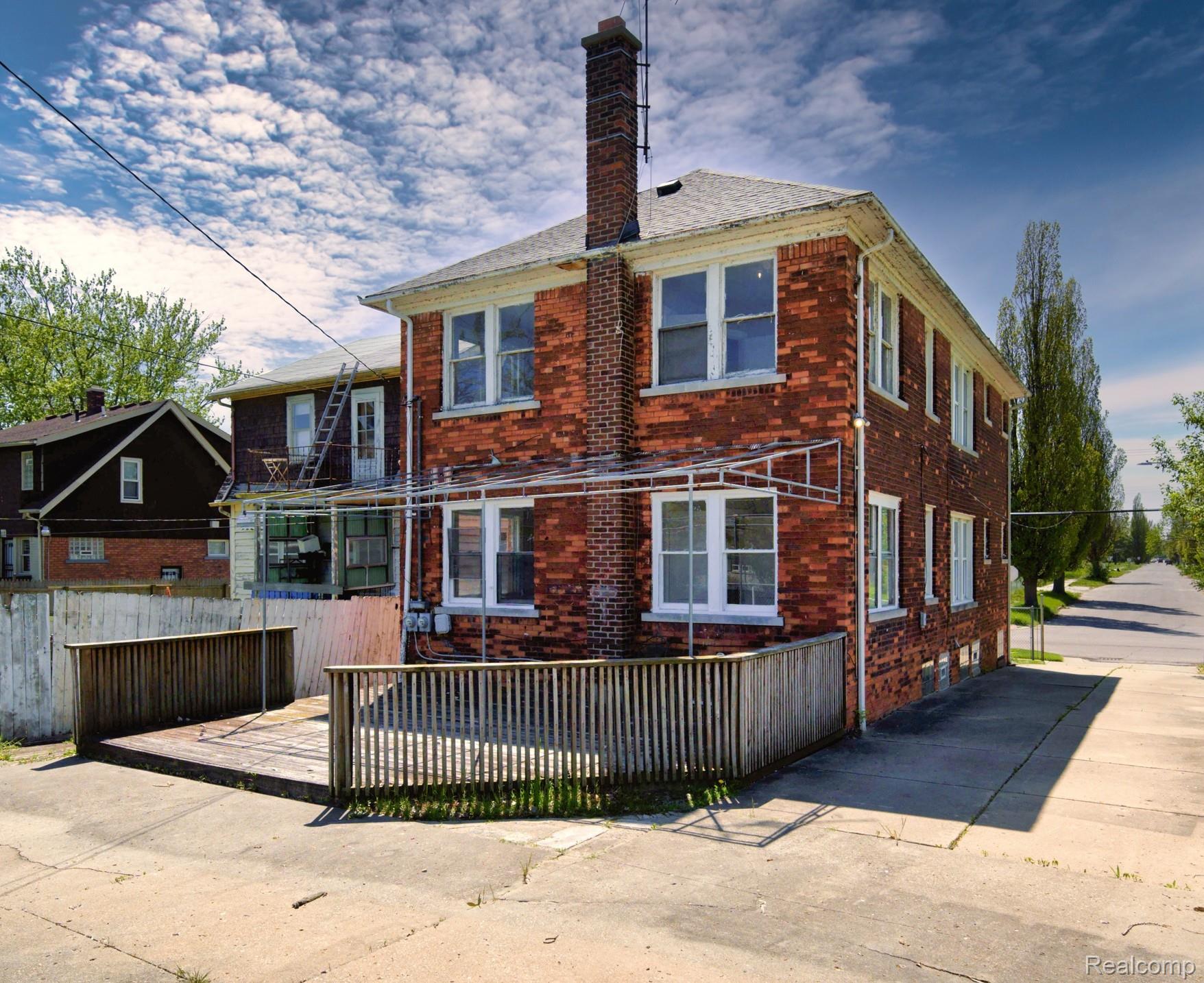 390 Ashland Street