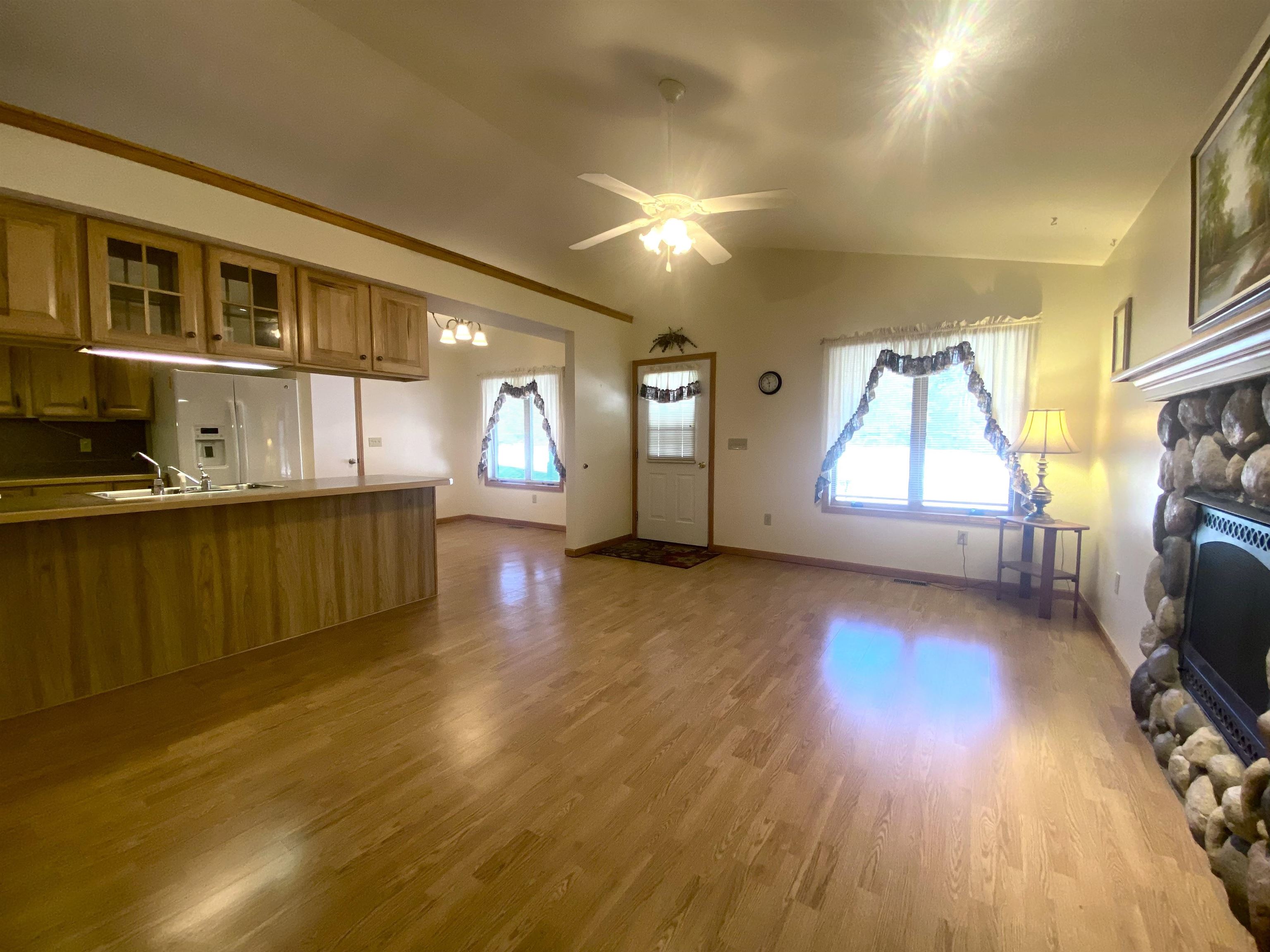 9391 NE Chippewa Drive