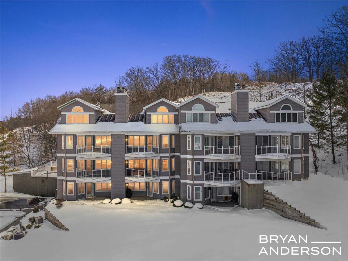 810 S Harbor Drive 16