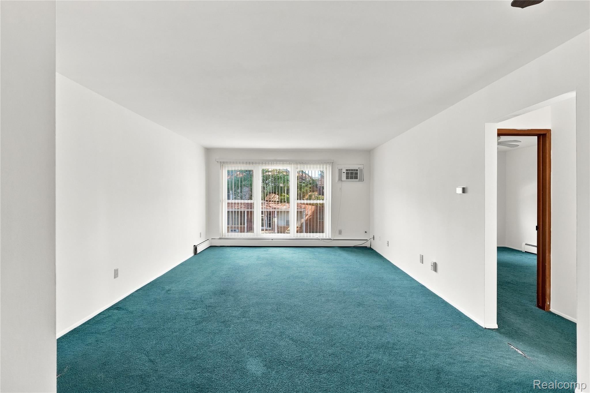 26309 w seven mile D219
