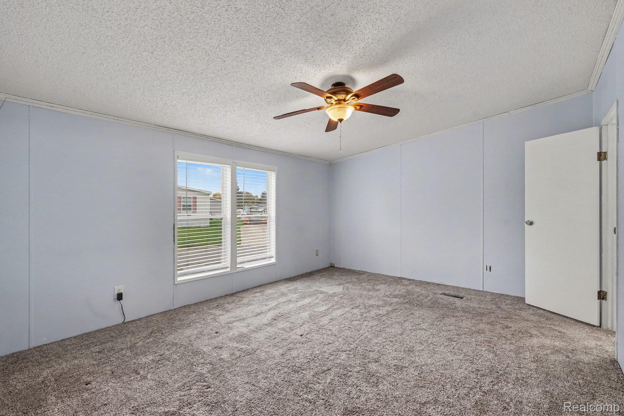 3697 Silverleaf