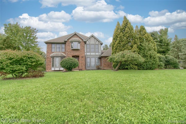7252 STEEPLECHASE DR, SALINE, MI 48176 - Image 2fc2d7bd503fec4f2c0e812c24d4baea/1266773757