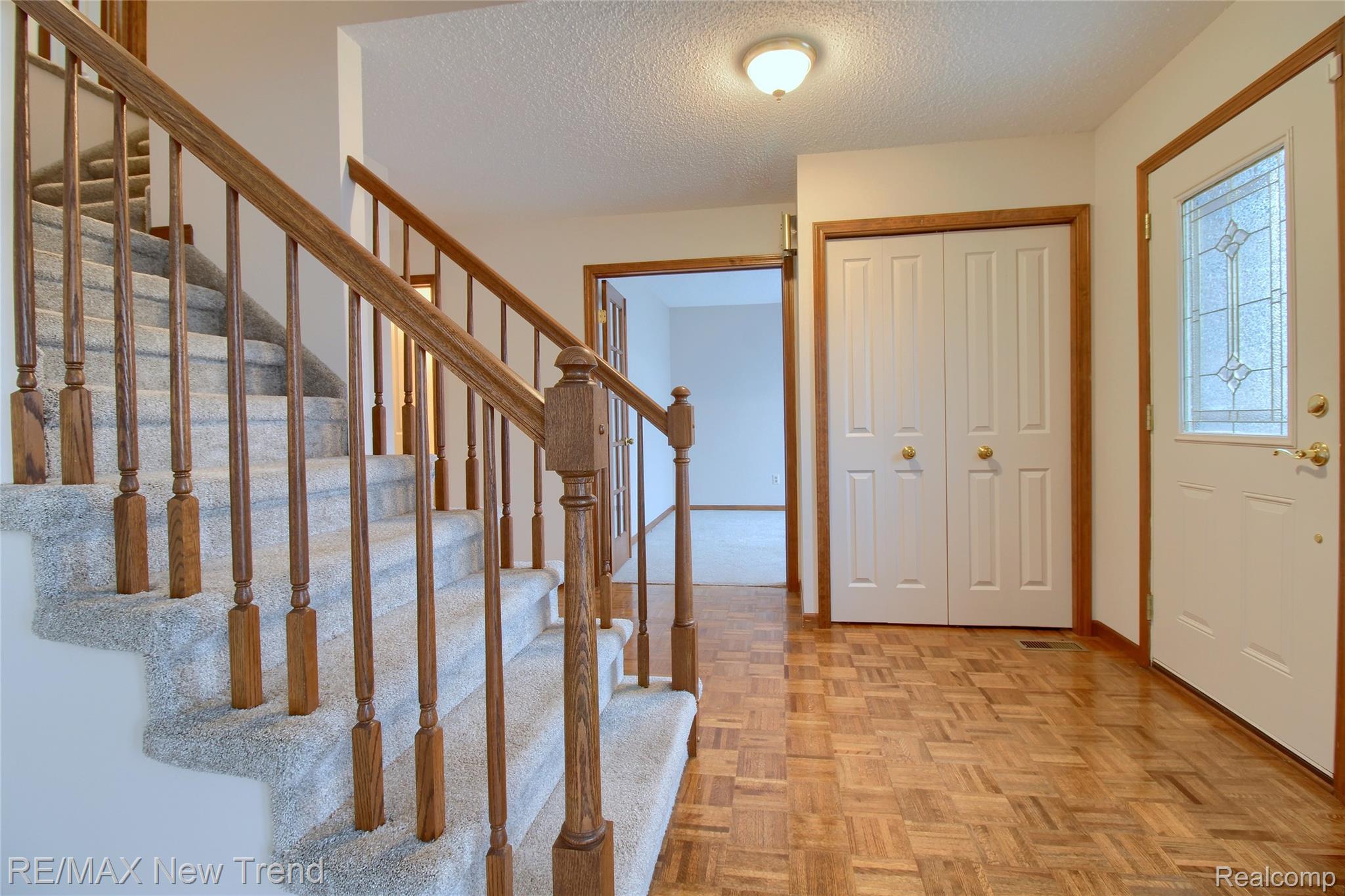 7252 STEEPLECHASE Drive