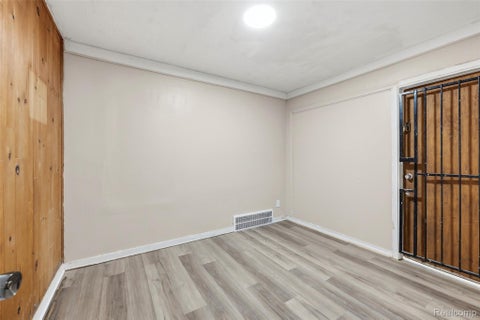 Tiny photo for 7391 Ashton Avenue, Detroit City, MI 48228 (MLS # 20261083013)