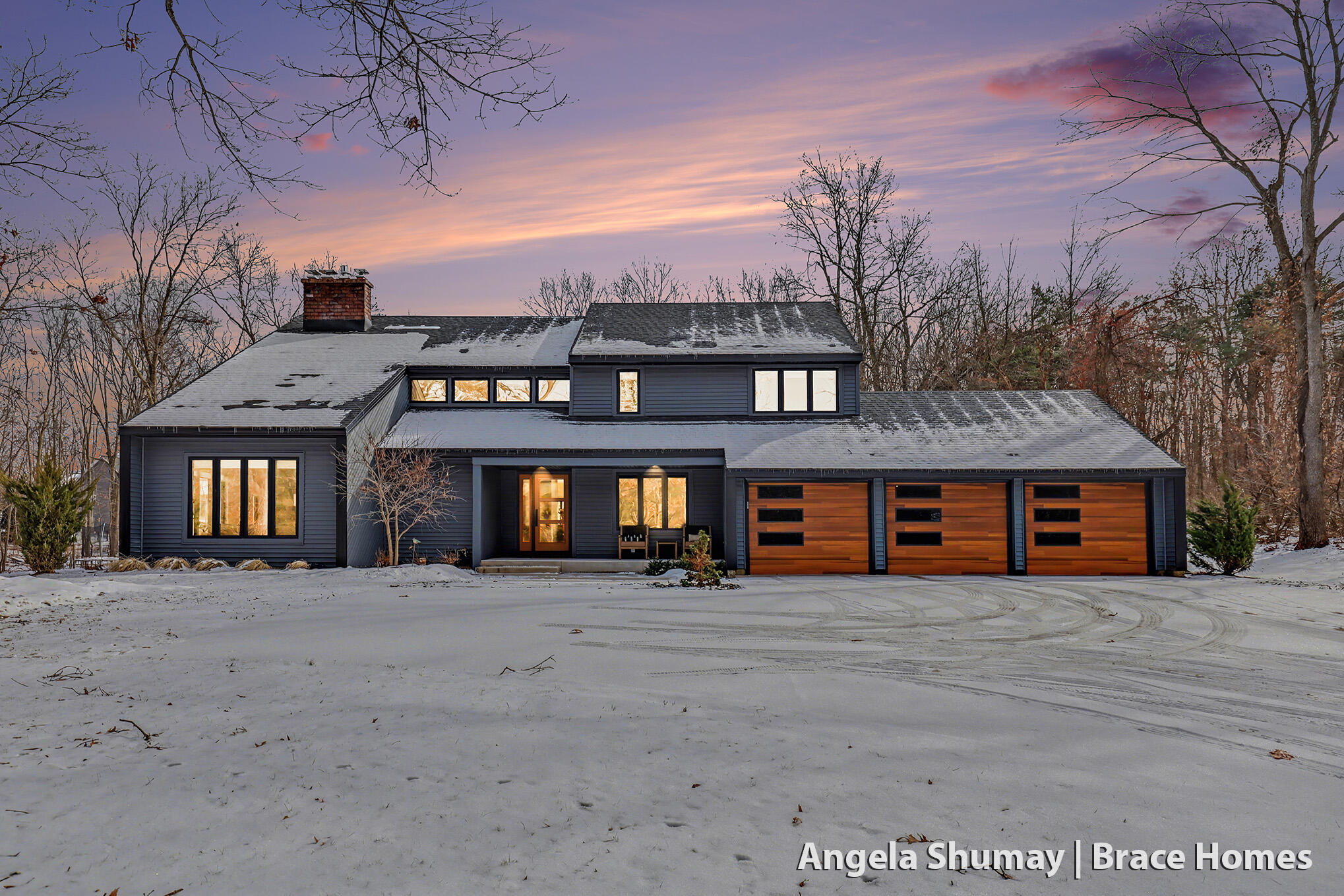 400 Greentree Lane NE