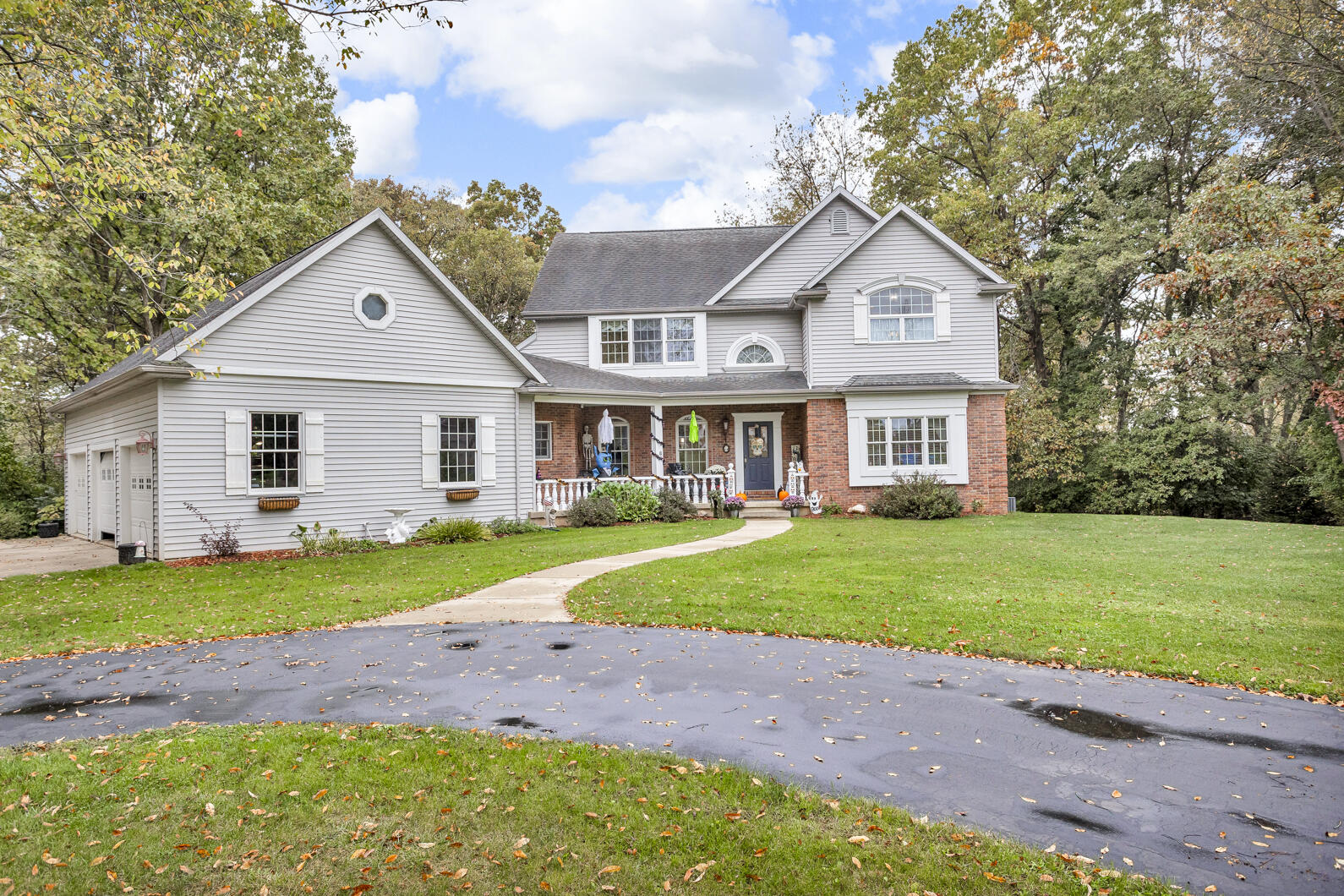 4880 Indian Creek Drive