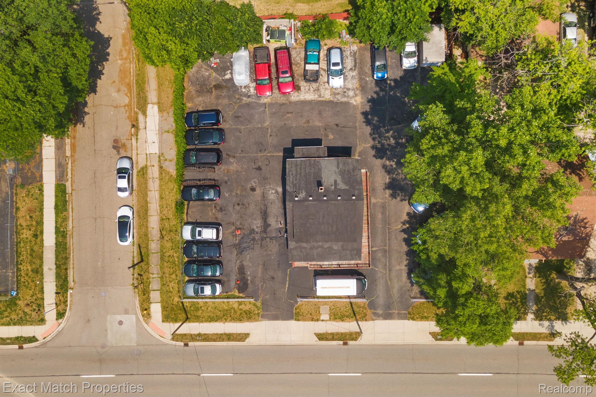 592 CESAR E CHAVEZ Avenue