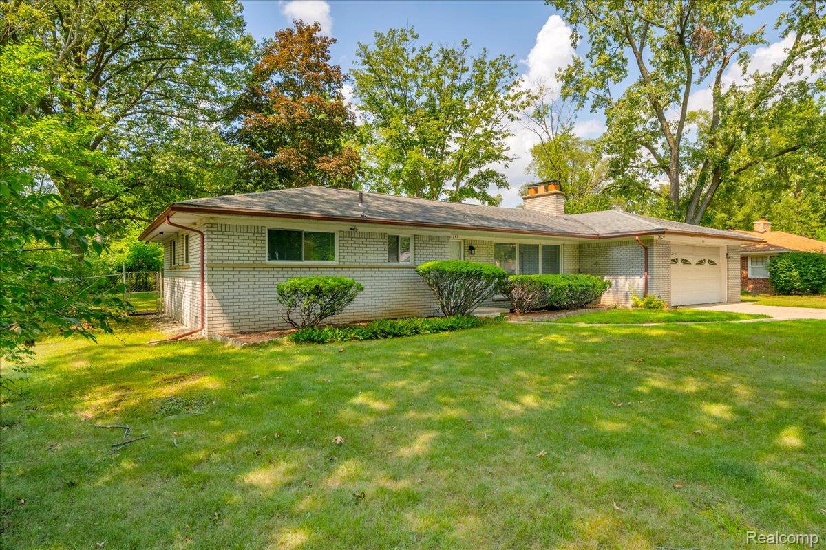 21345 Avon Lane