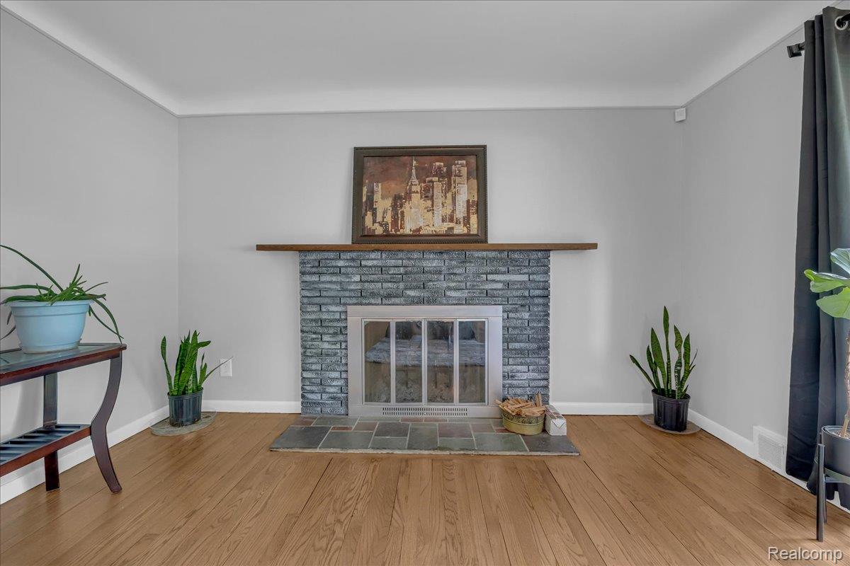 21345 Avon Lane