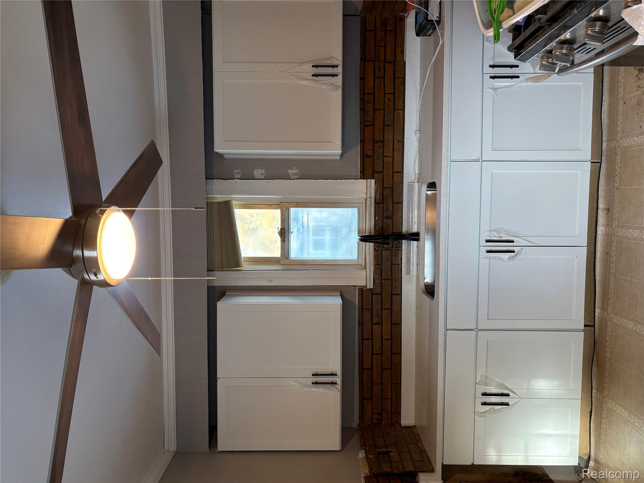 3363 Parkwood Avenue