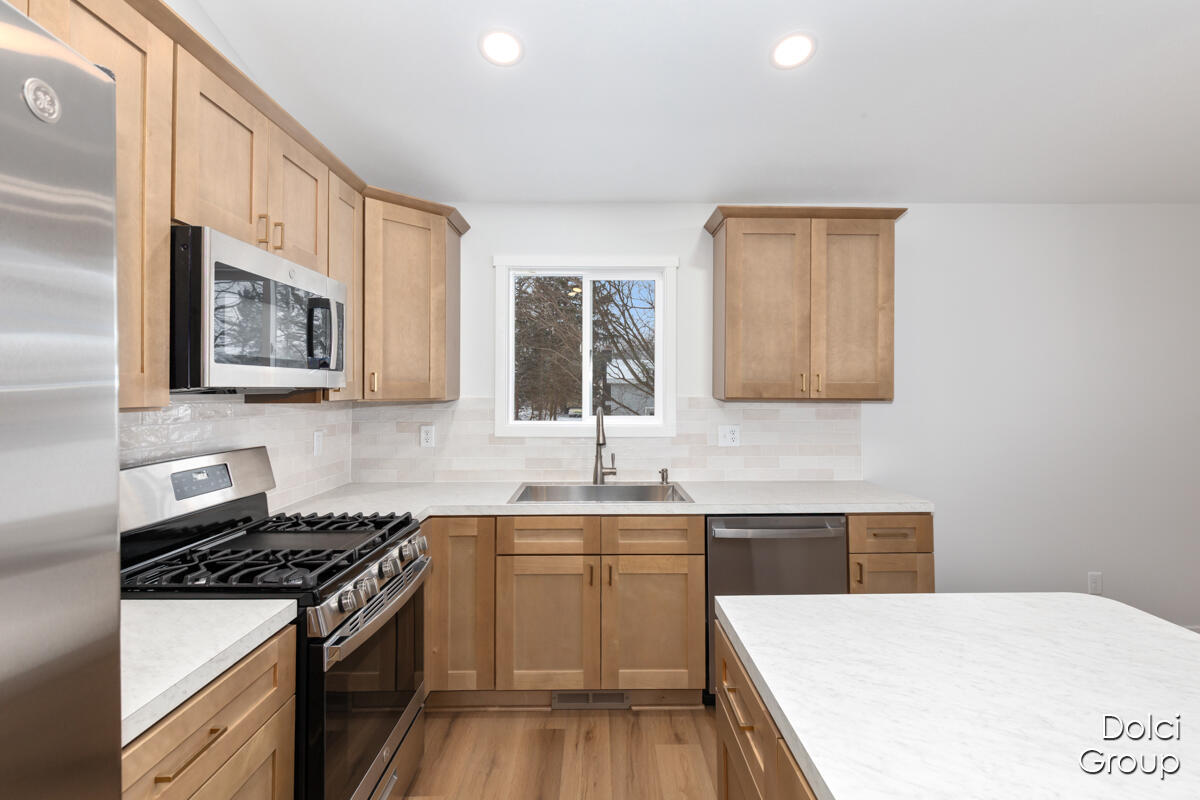 4346 Leverette Street