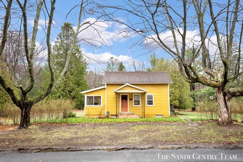 1111 2nd Street Pentwater Village MI 49449