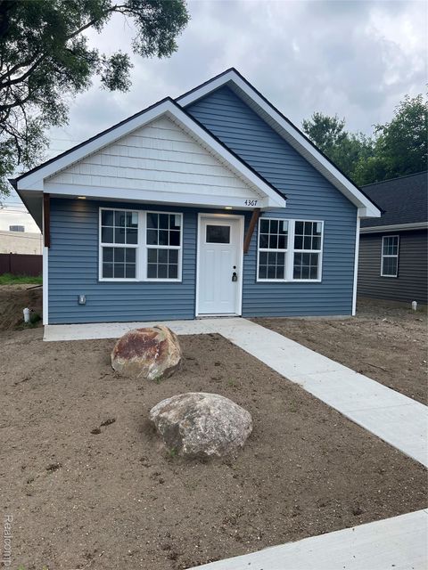 4367 Monroe Waterford Charter Township MI 48329