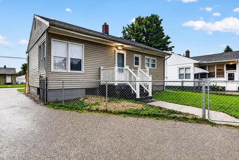 Tiny photo for 71 N Mason Avenue, Battle Creek City, MI 49037 (MLS # 72026047495)