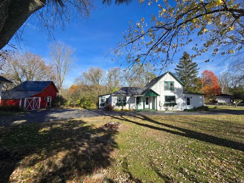 180 Reading Avenue Hillsdale City MI 49242