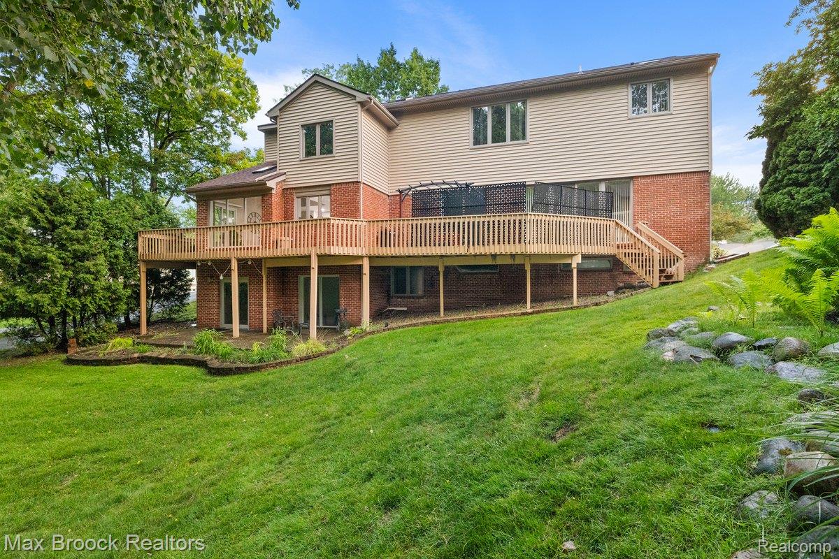 2295 Shore Hill Drive