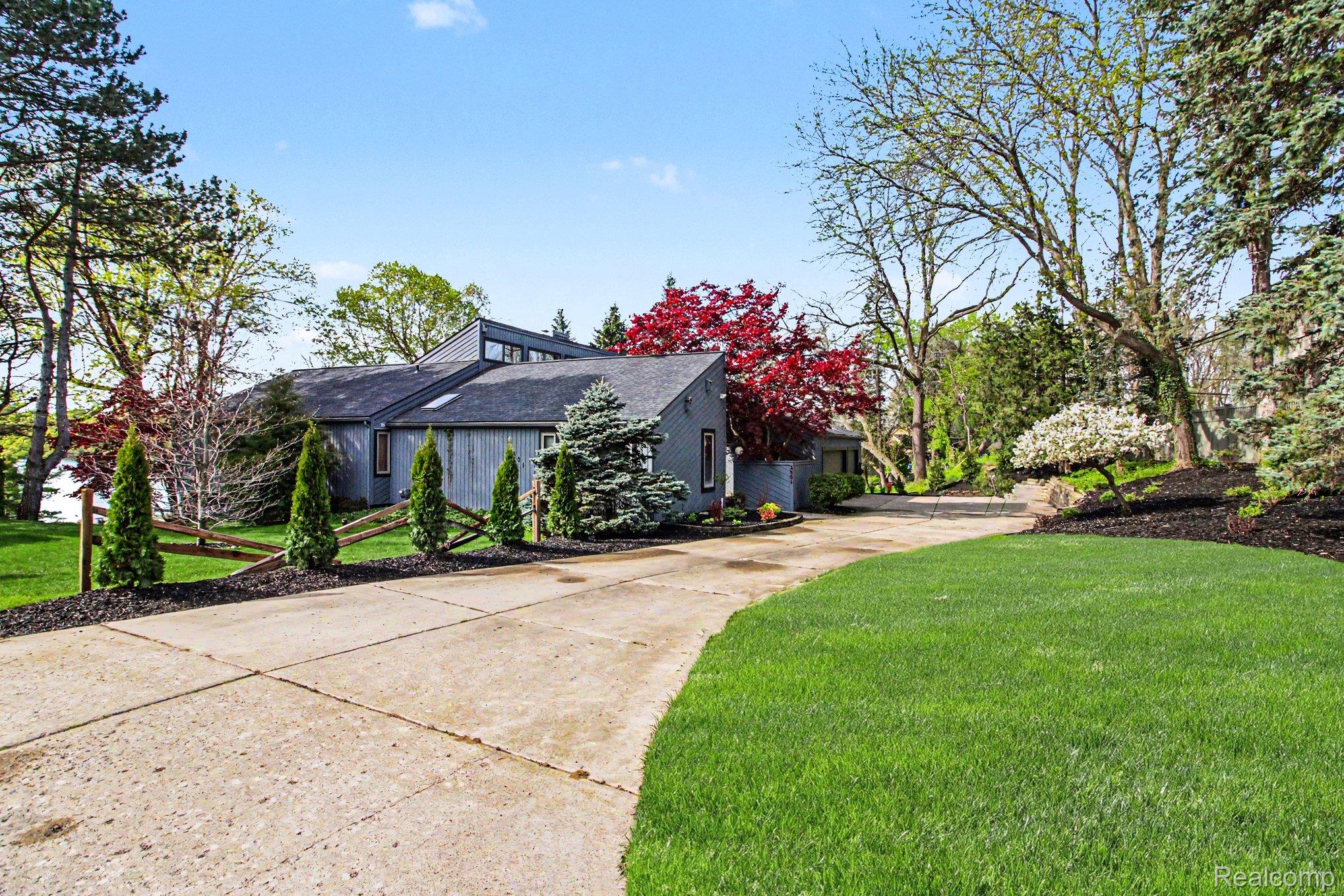 2501 Doleman Drive