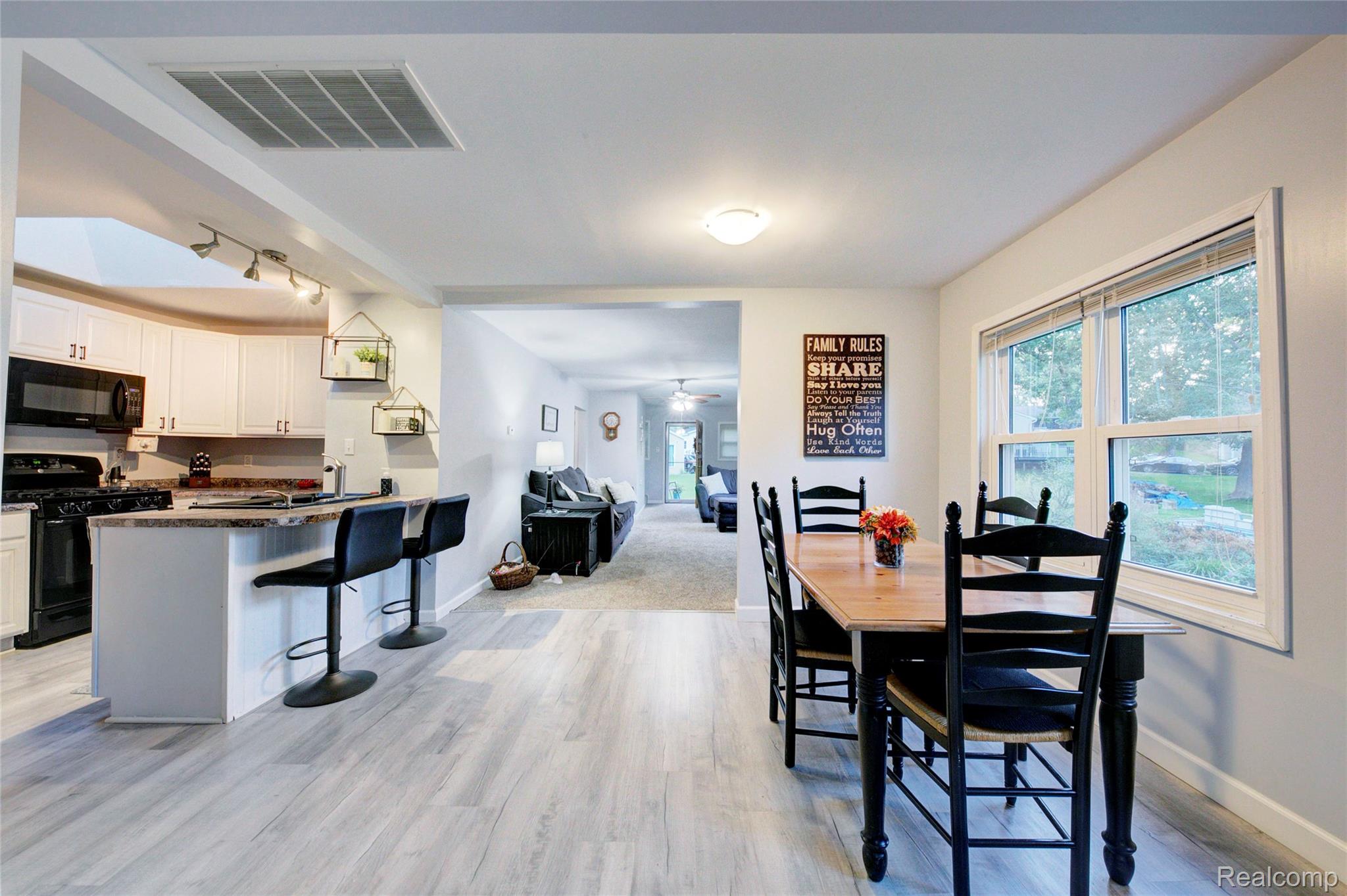 10814 Elizabeth Drive