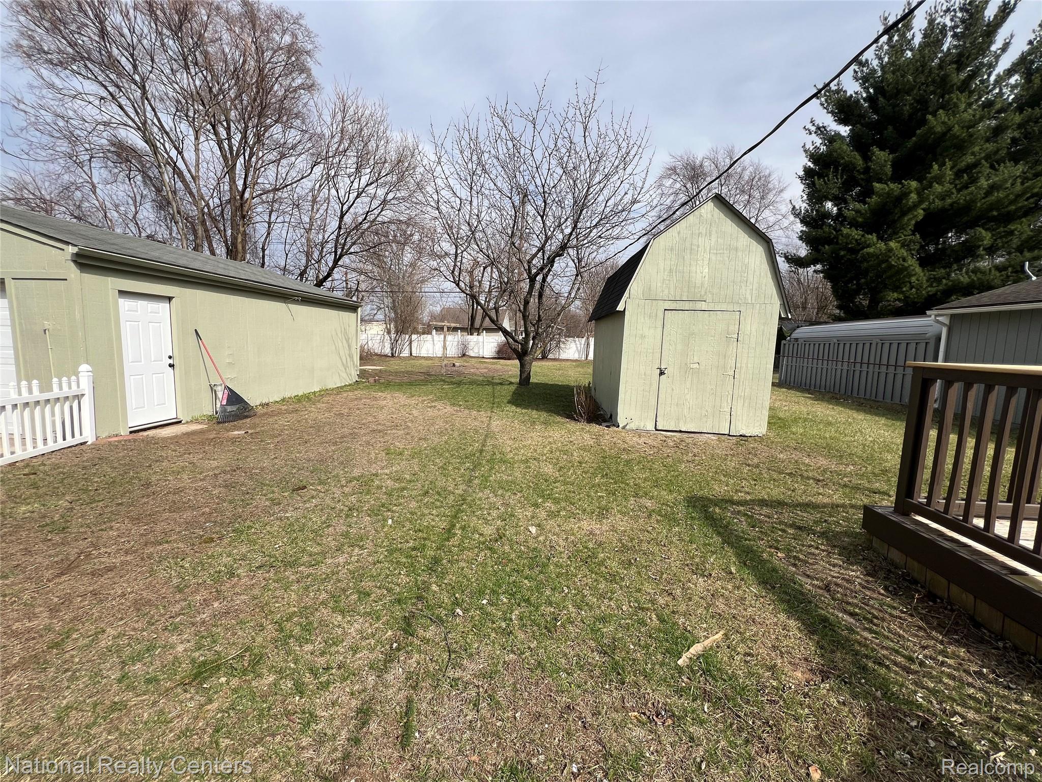 15230 Harrison Street