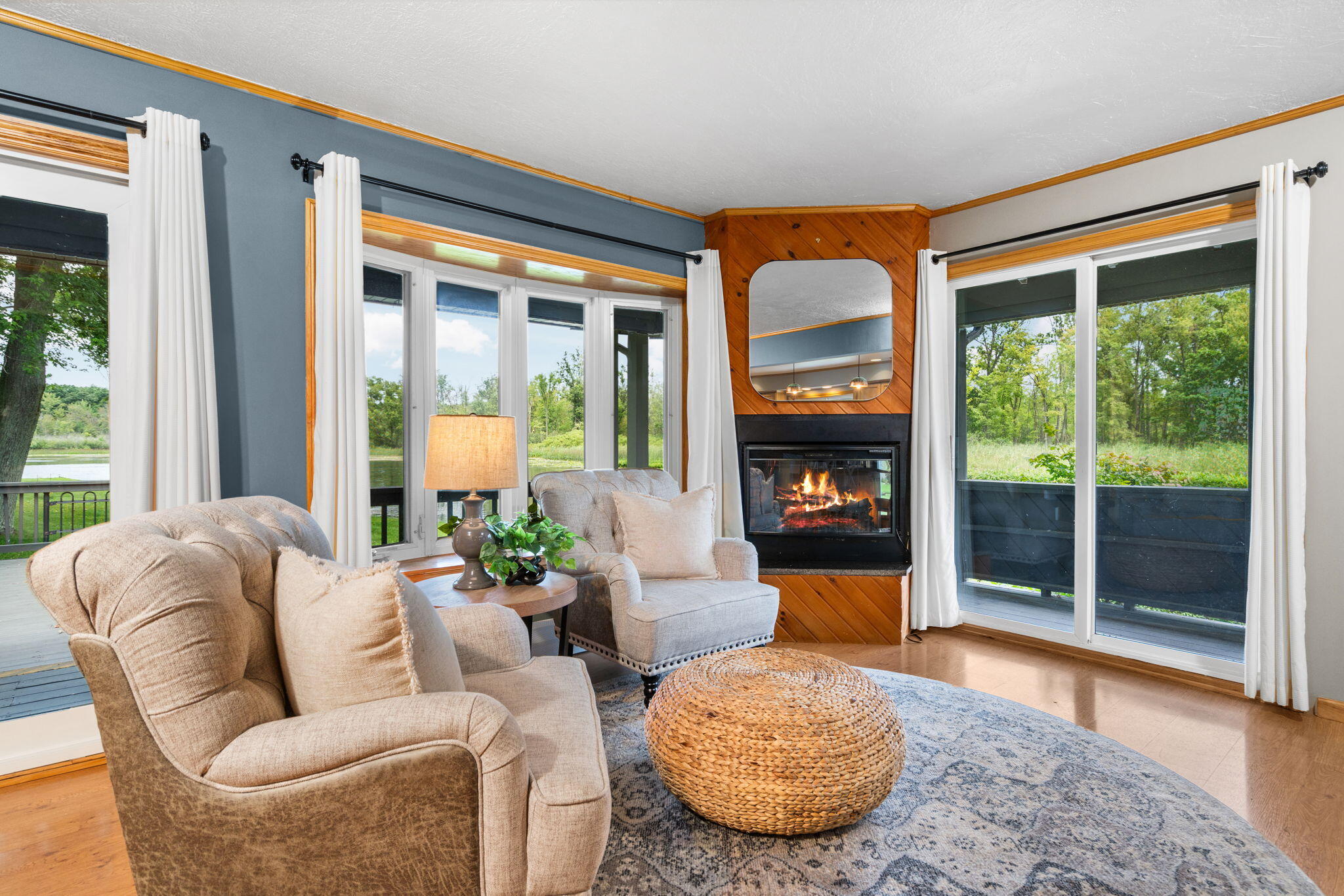 4405 Shoreview Lane