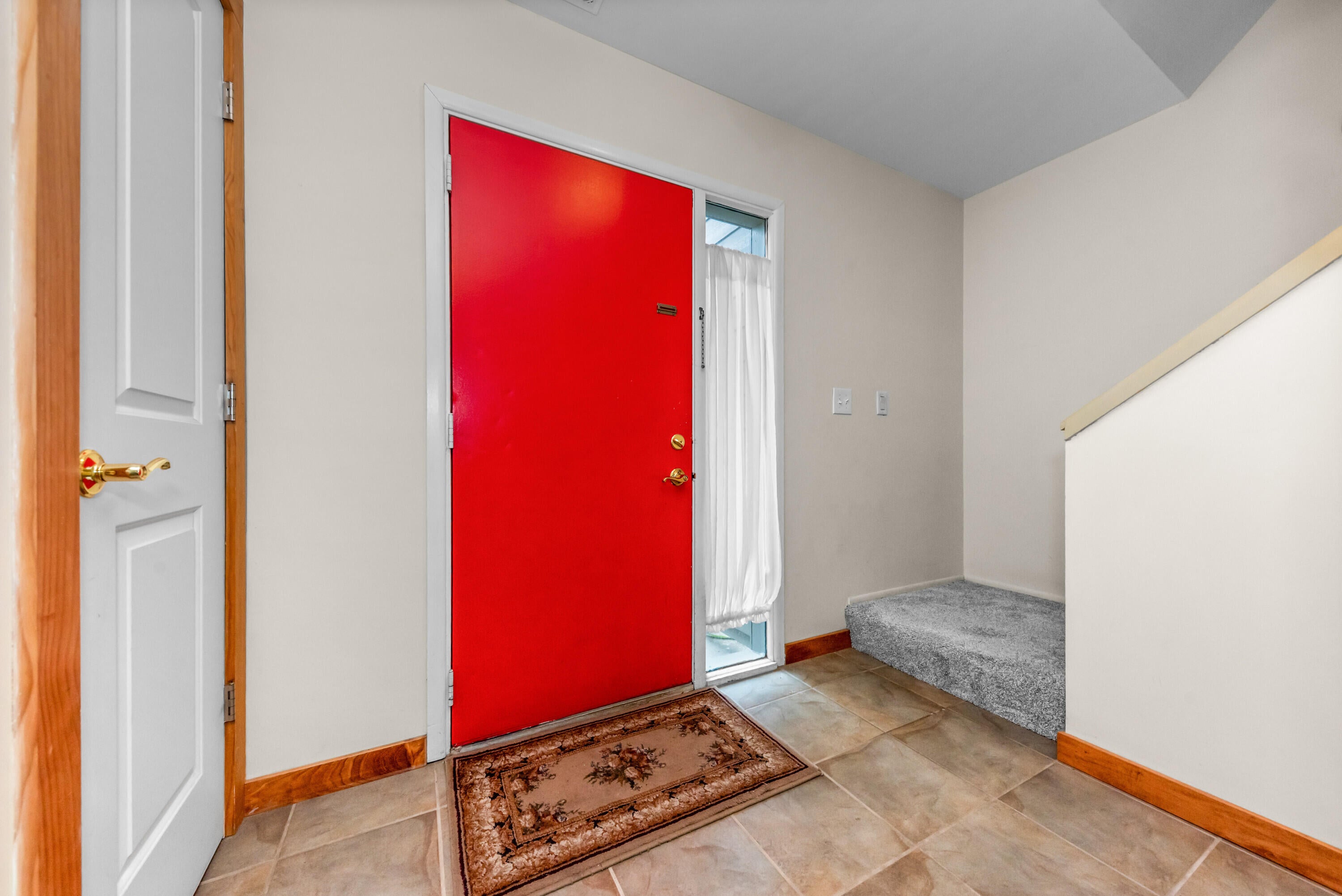 605 Watersedge Drive